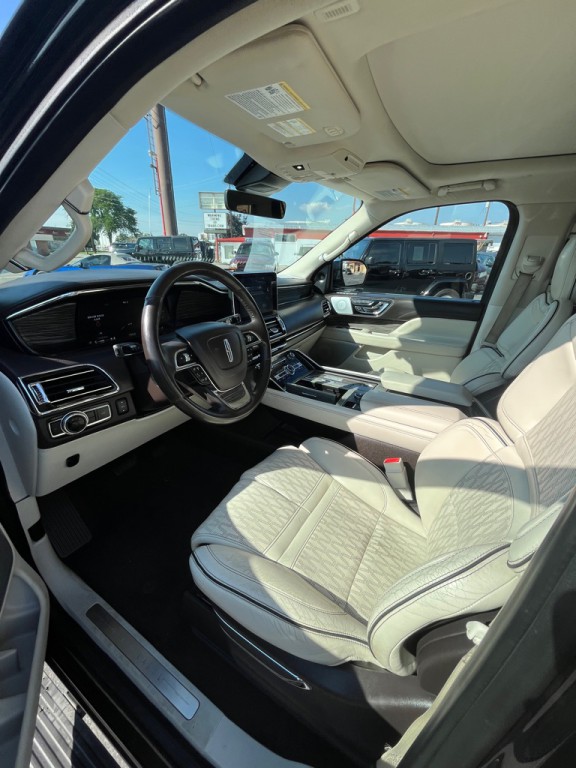 2019 Lincoln Navigator Image 7