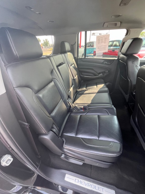 2015 Chevrolet Suburban Image 8
