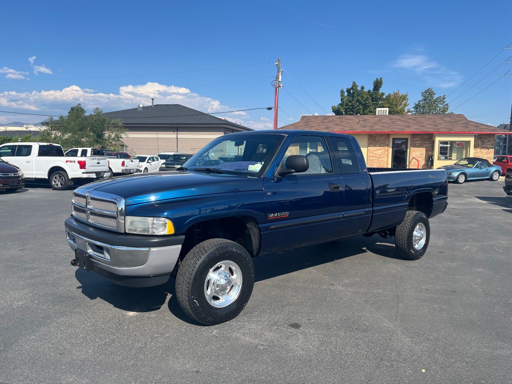 2001 Dodge Ram 2500 Image 2