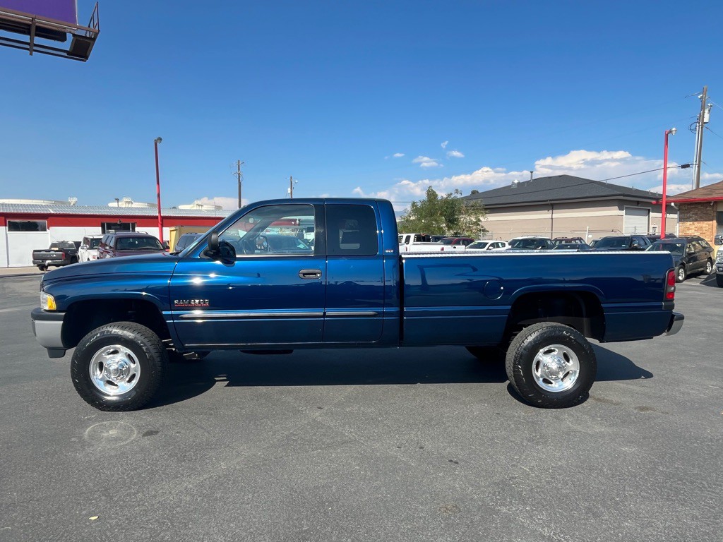 2001 Dodge Ram 2500 Image 3
