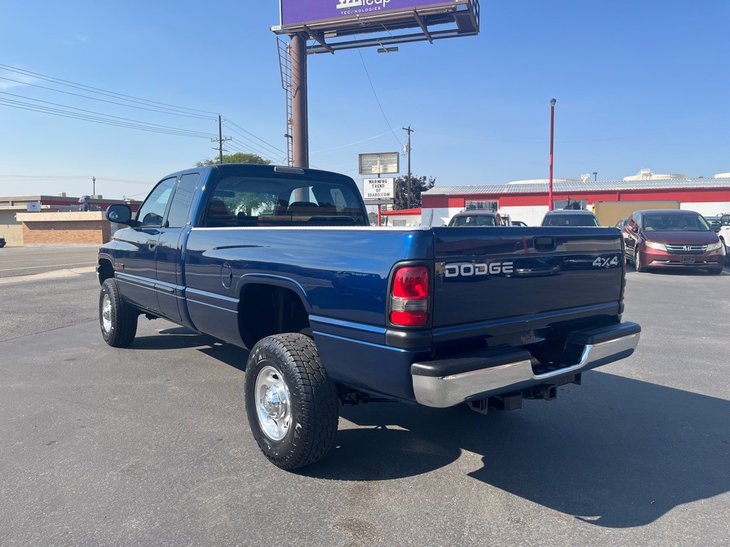 2001 Dodge Ram 2500 Image 4