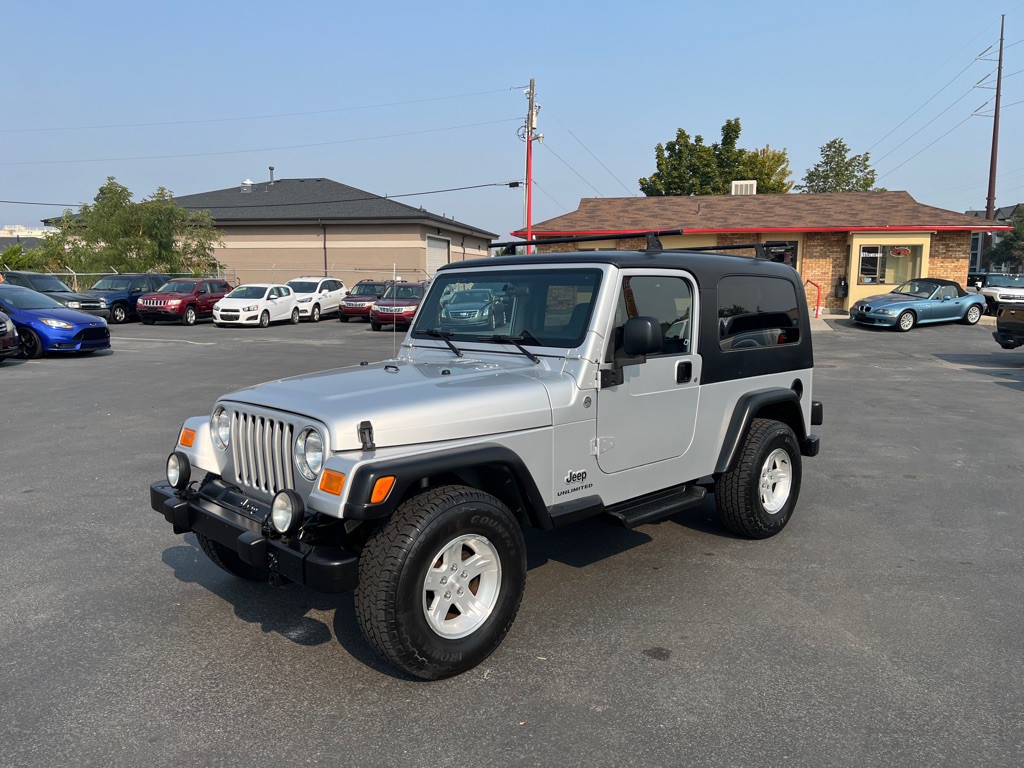 2005 Jeep Wrangler Image 2