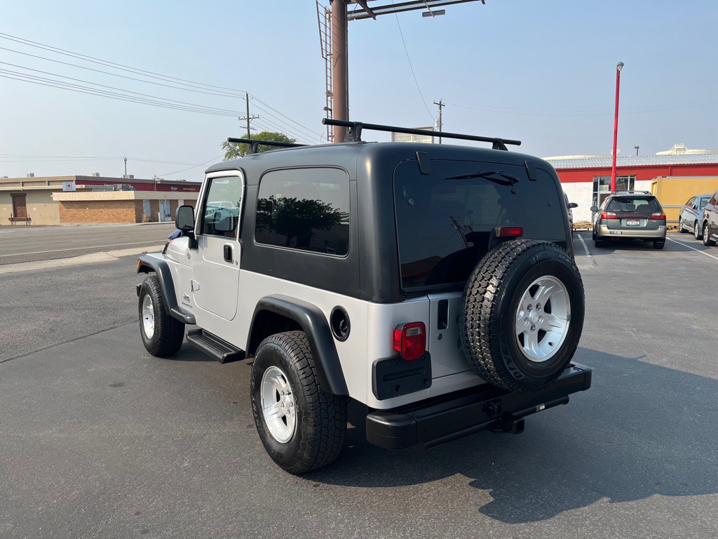 2005 Jeep Wrangler Image 4