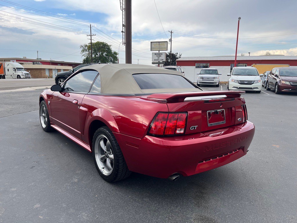 2004 Ford Mustang Image 4