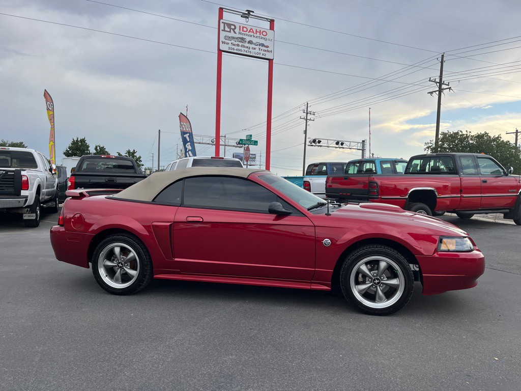 2004 Ford Mustang Image 6