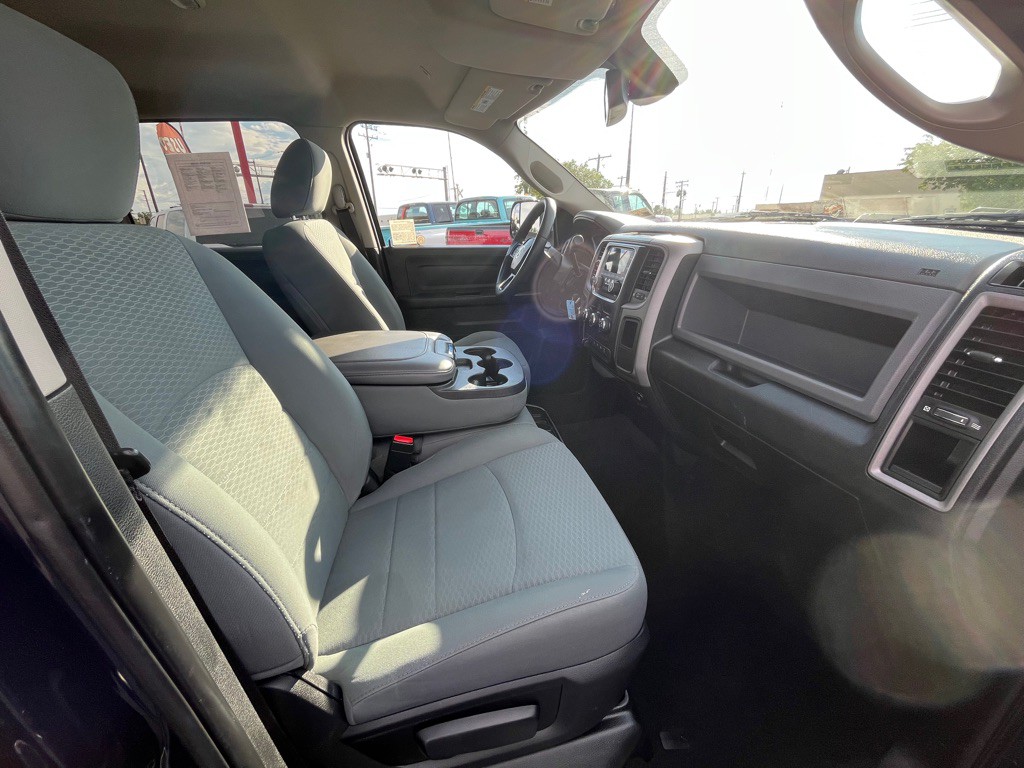 2017 RAM 3500 Image 8