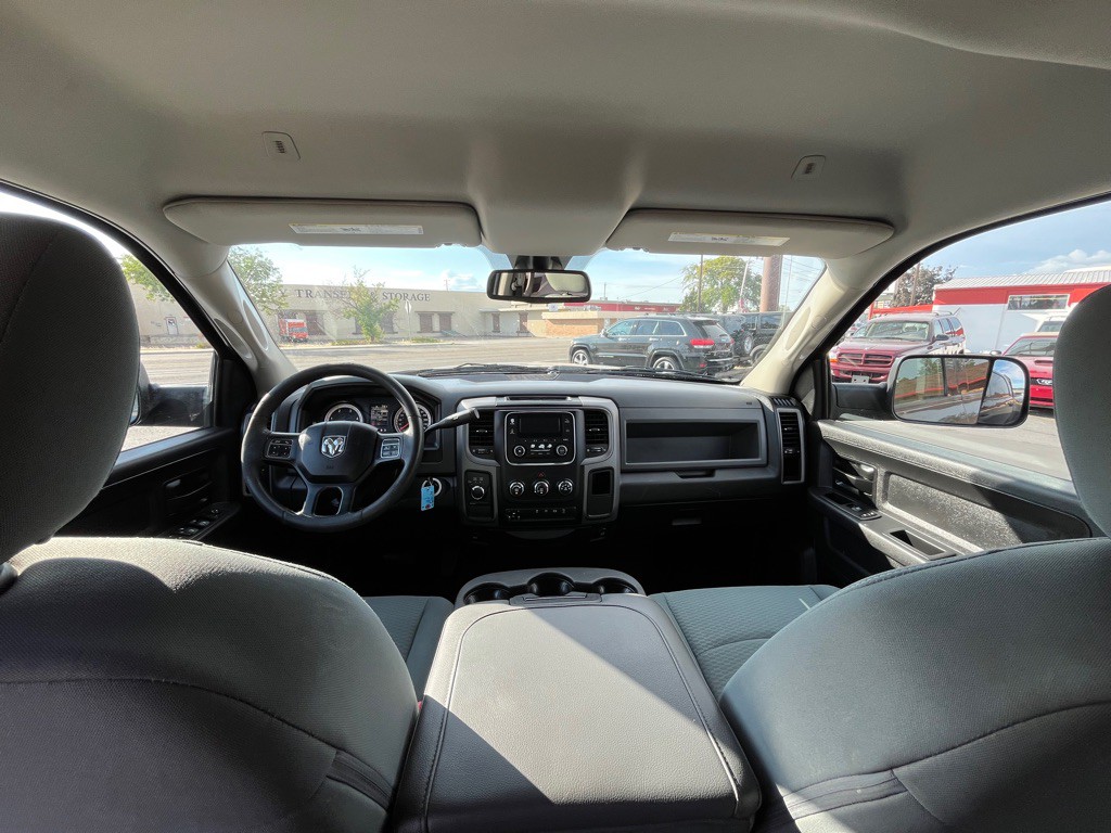 2017 RAM 3500 Image 10