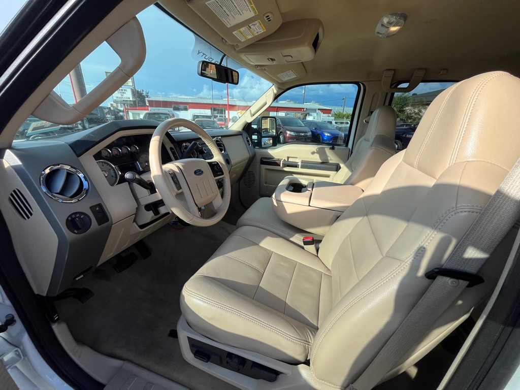 2010 Ford F-250 Image 7