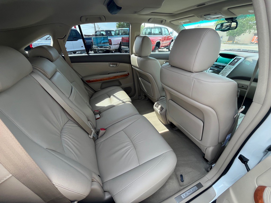 2004 Lexus RX Image 19