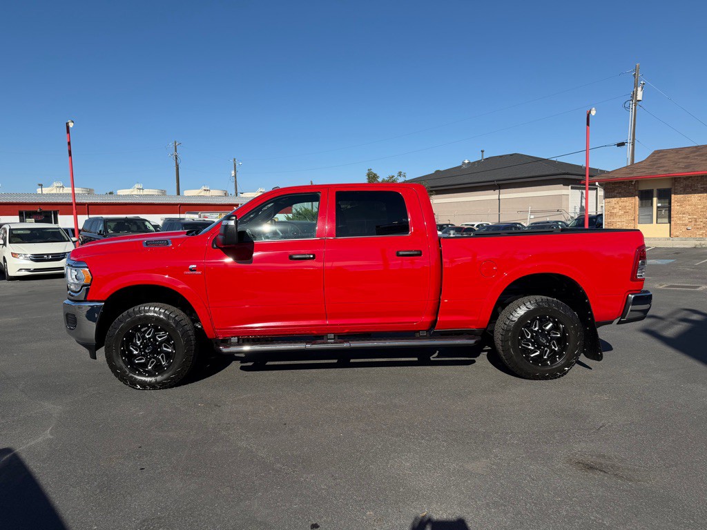 2023 RAM 2500 Image 3