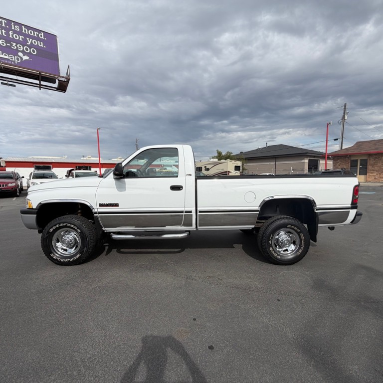 1997 Dodge Ram 2500 Image 3