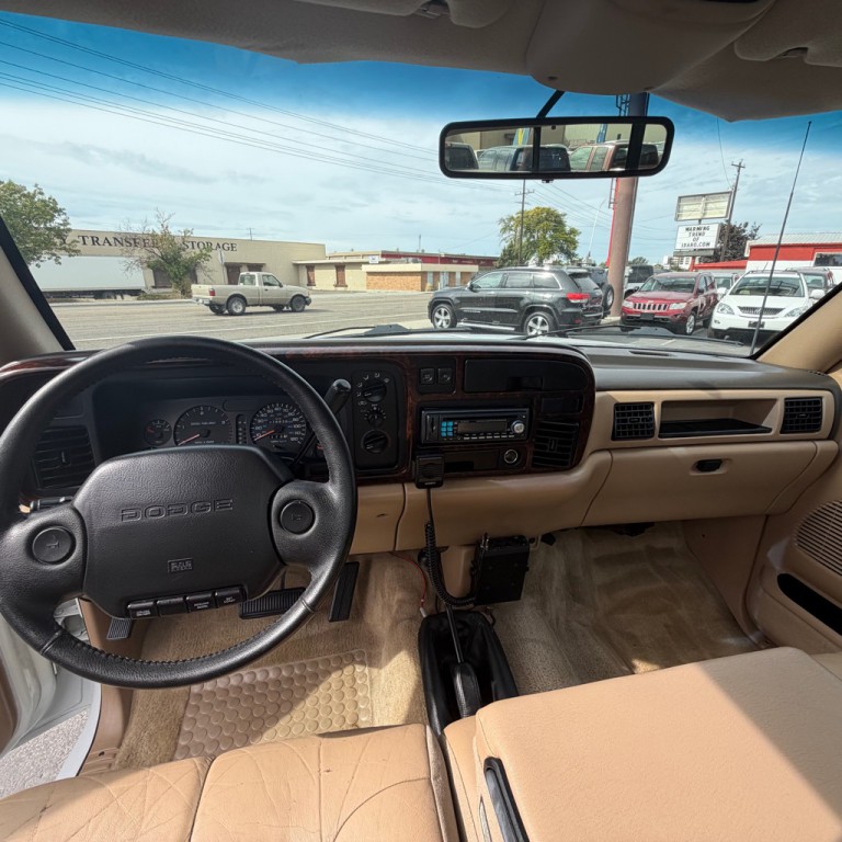1997 Dodge Ram 2500 Image 9