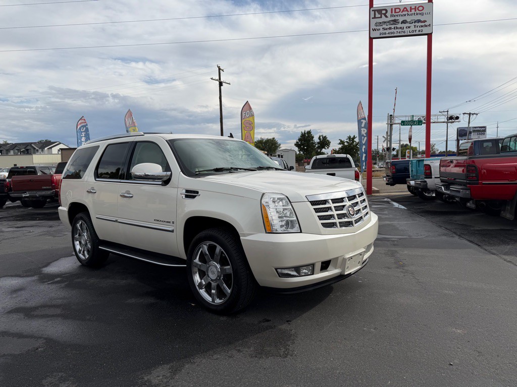 2007 Cadillac Escalade Image 1