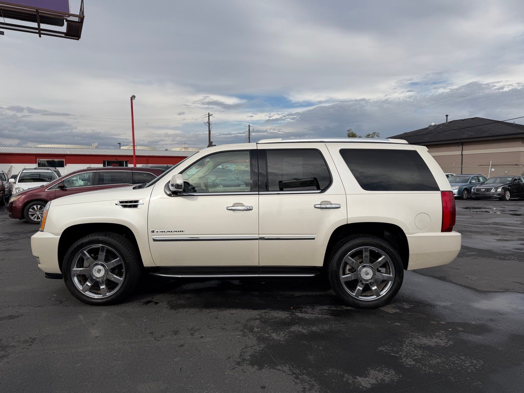 2007 Cadillac Escalade Image 3