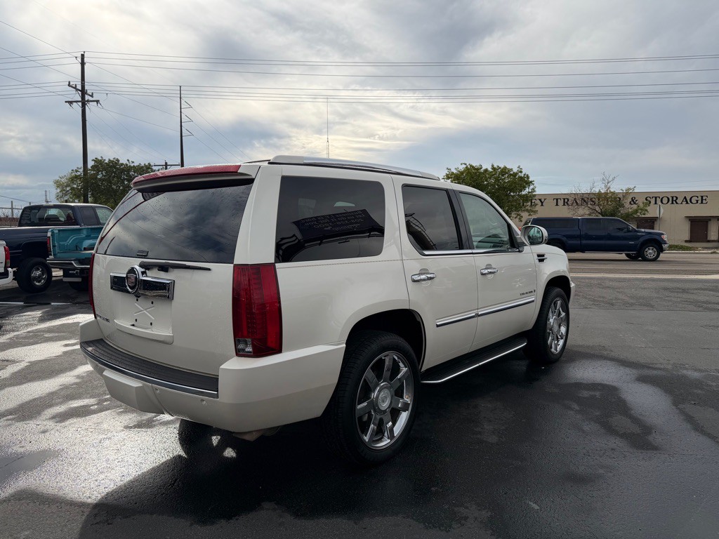 2007 Cadillac Escalade Image 5