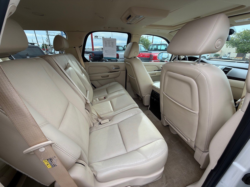 2007 Cadillac Escalade Image 9