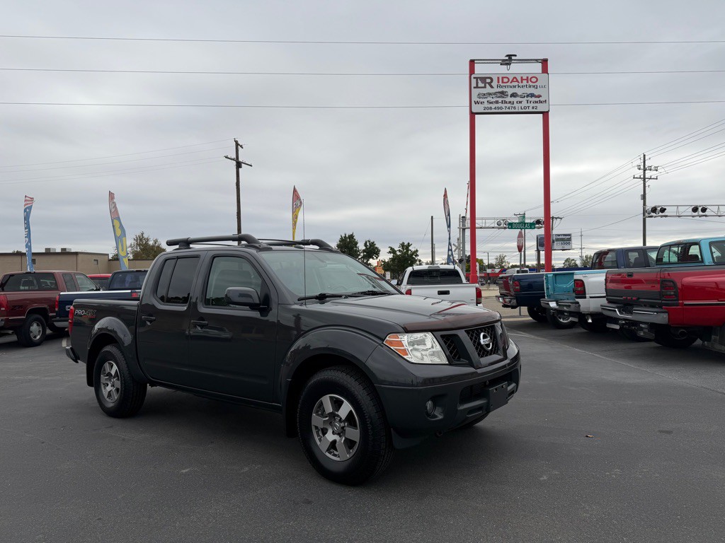 2011 Nissan Frontier Image 1