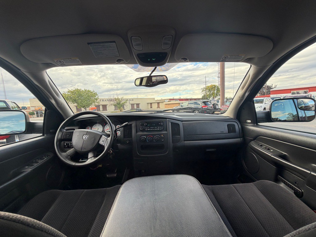 2004 Dodge Ram 2500 Image 10