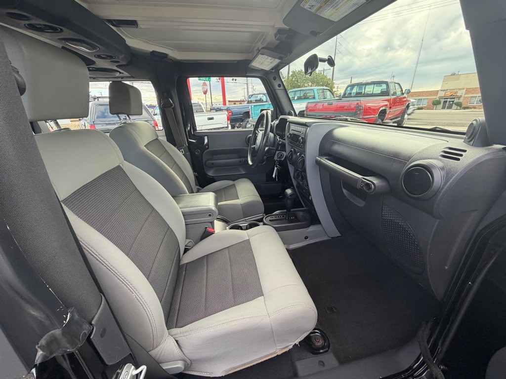 2009 Jeep Wrangler Image 8