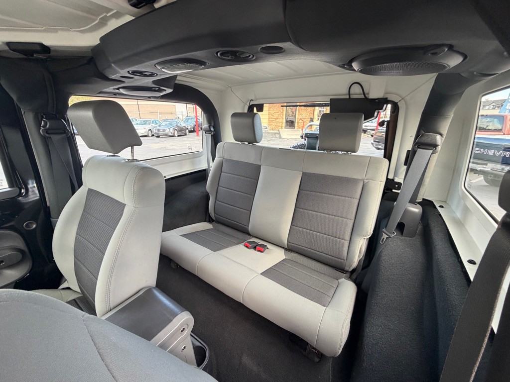 2009 Jeep Wrangler Image 9