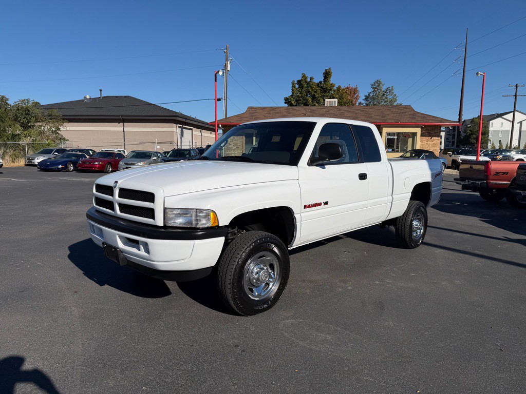 1998 Dodge Ram 2500 Image 2