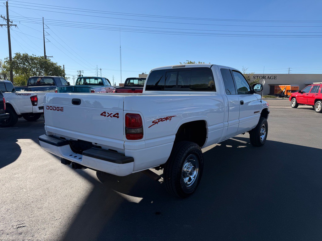 1998 Dodge Ram 2500 Image 5