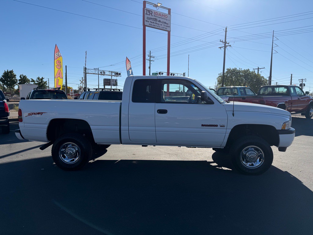 1998 Dodge Ram 2500 Image 6