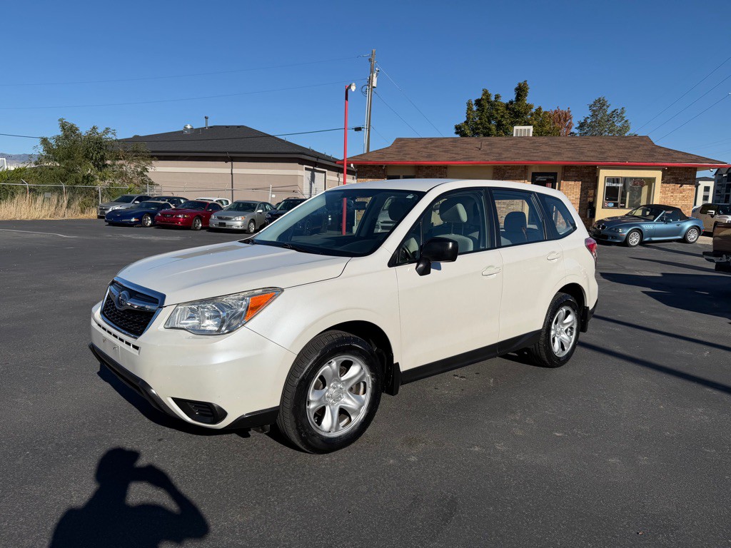 2014 Subaru Forester Image 2