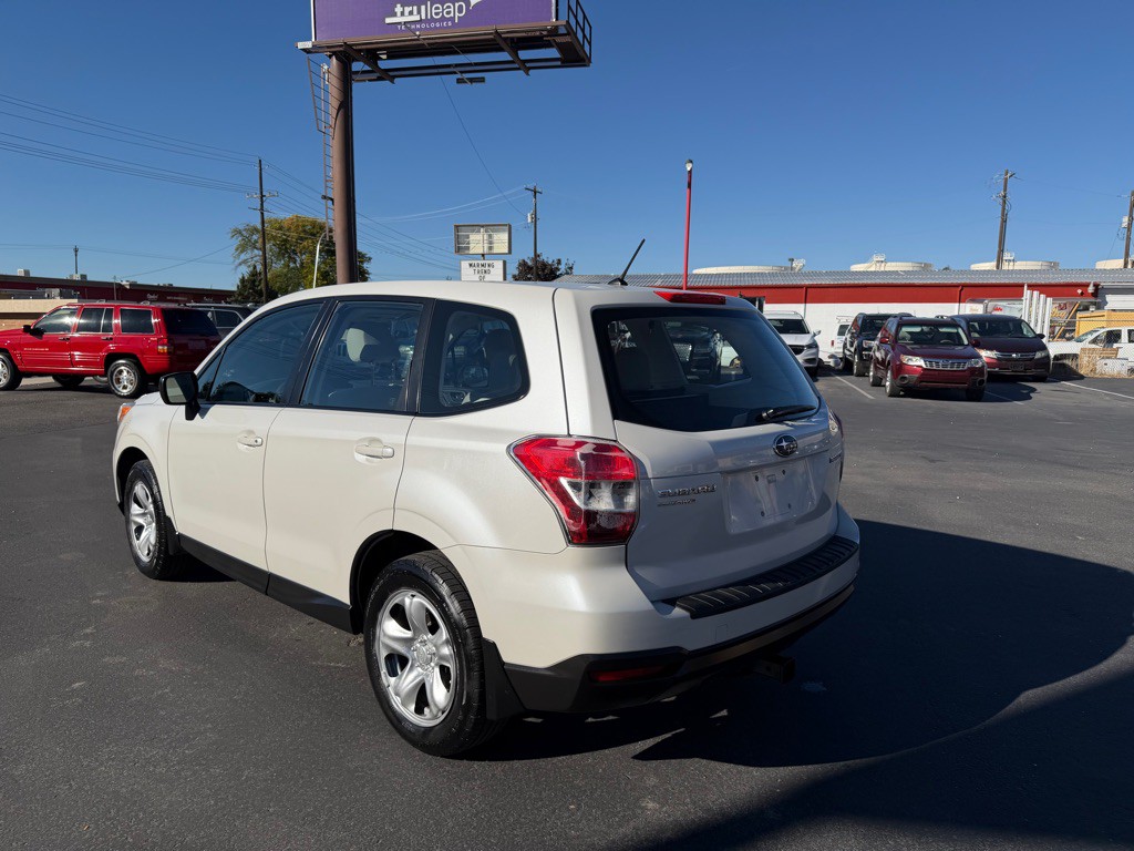 2014 Subaru Forester Image 4