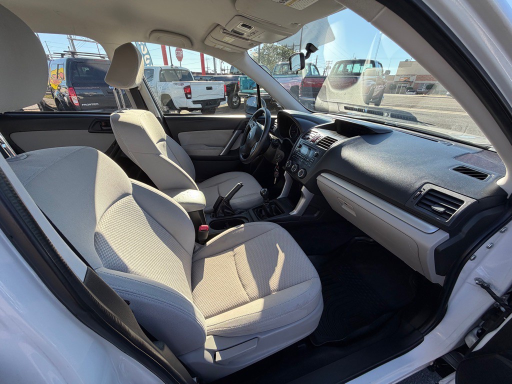 2014 Subaru Forester Image 8