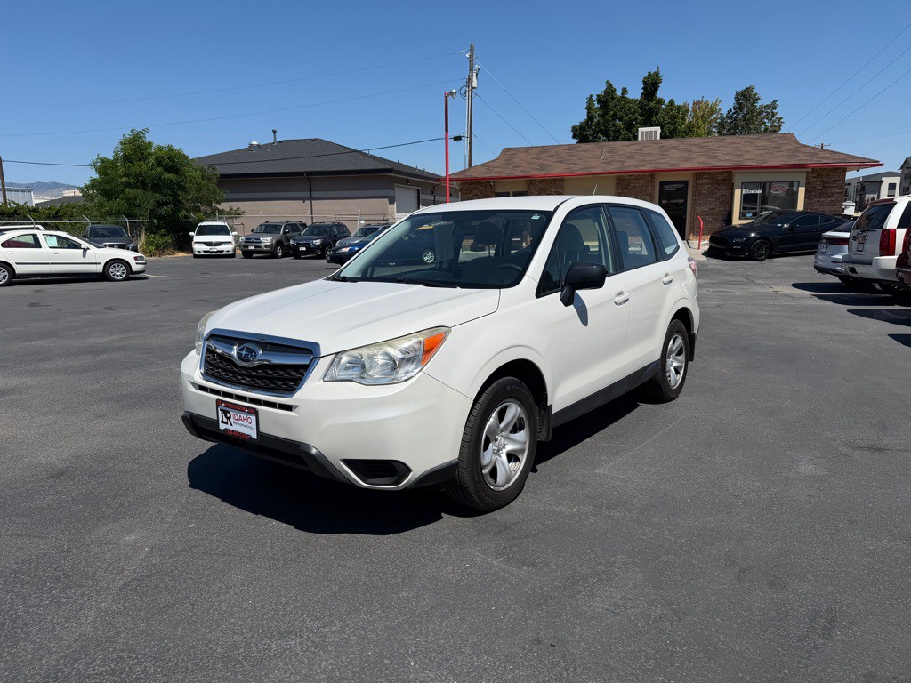 2014 Subaru Forester Image 2