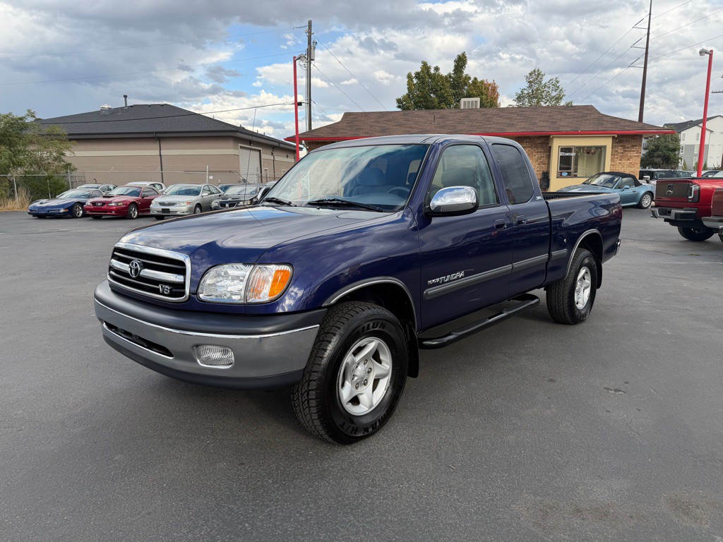 2000 Toyota Tundra Image 2