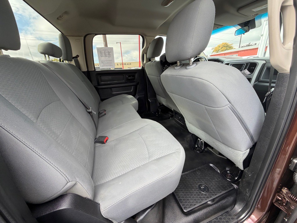 2015 RAM 2500 Image 9