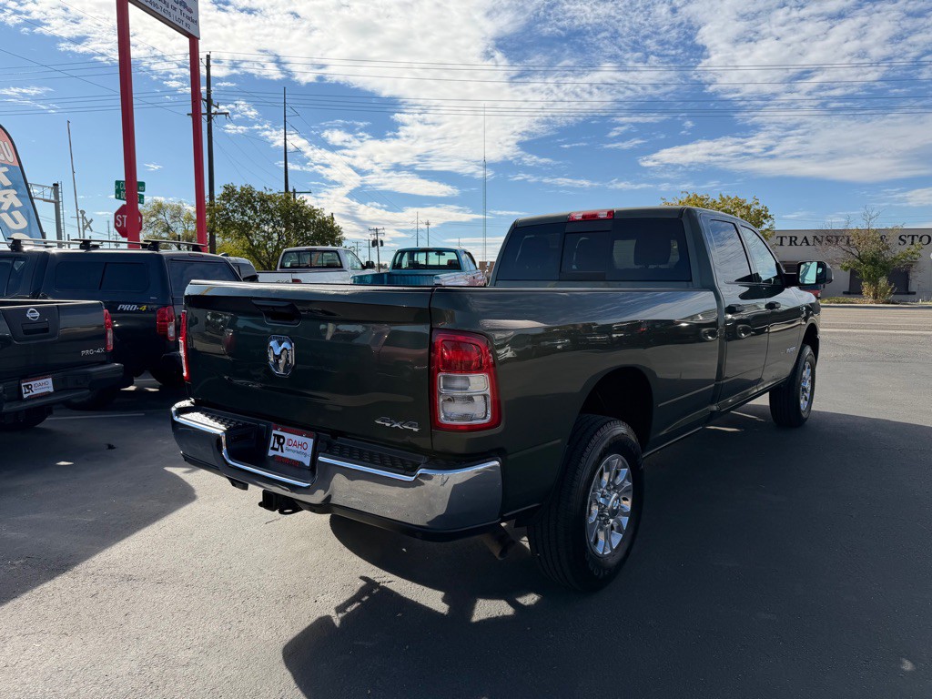 2022 RAM 3500 Image 5