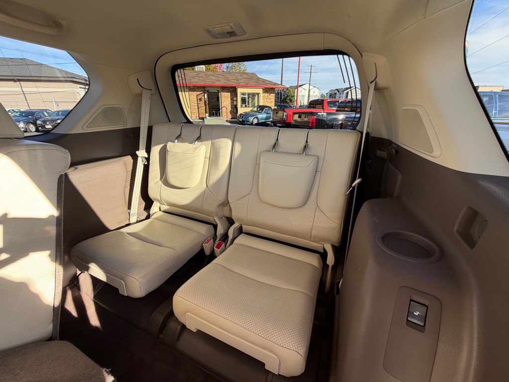 2012 Lexus GX Image 12