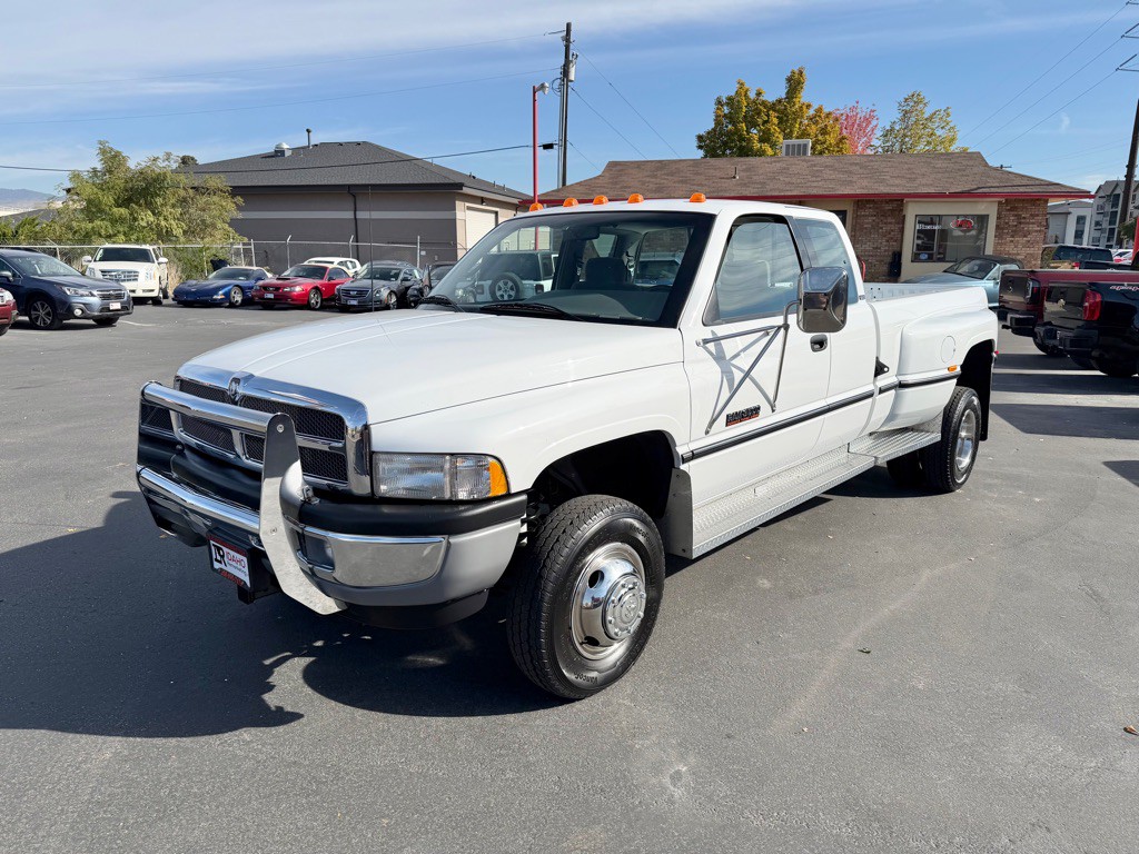 1996 Dodge Ram 3500 Image 2
