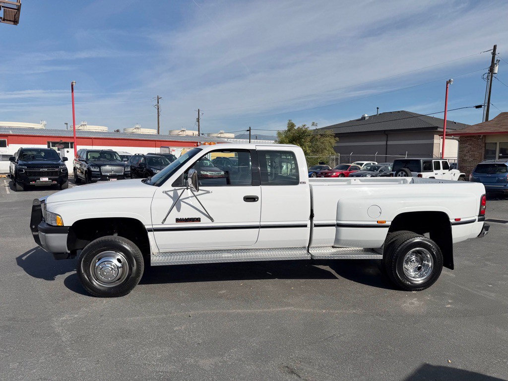 1996 Dodge Ram 3500 Image 3