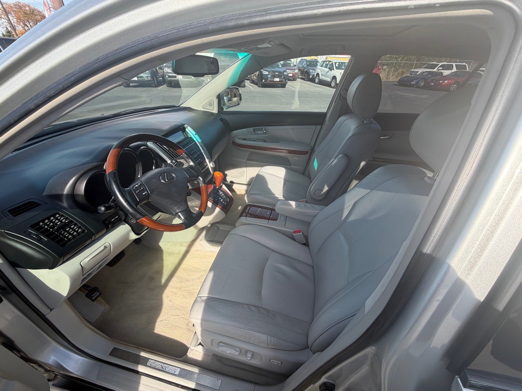 2007 Lexus RX Image 10