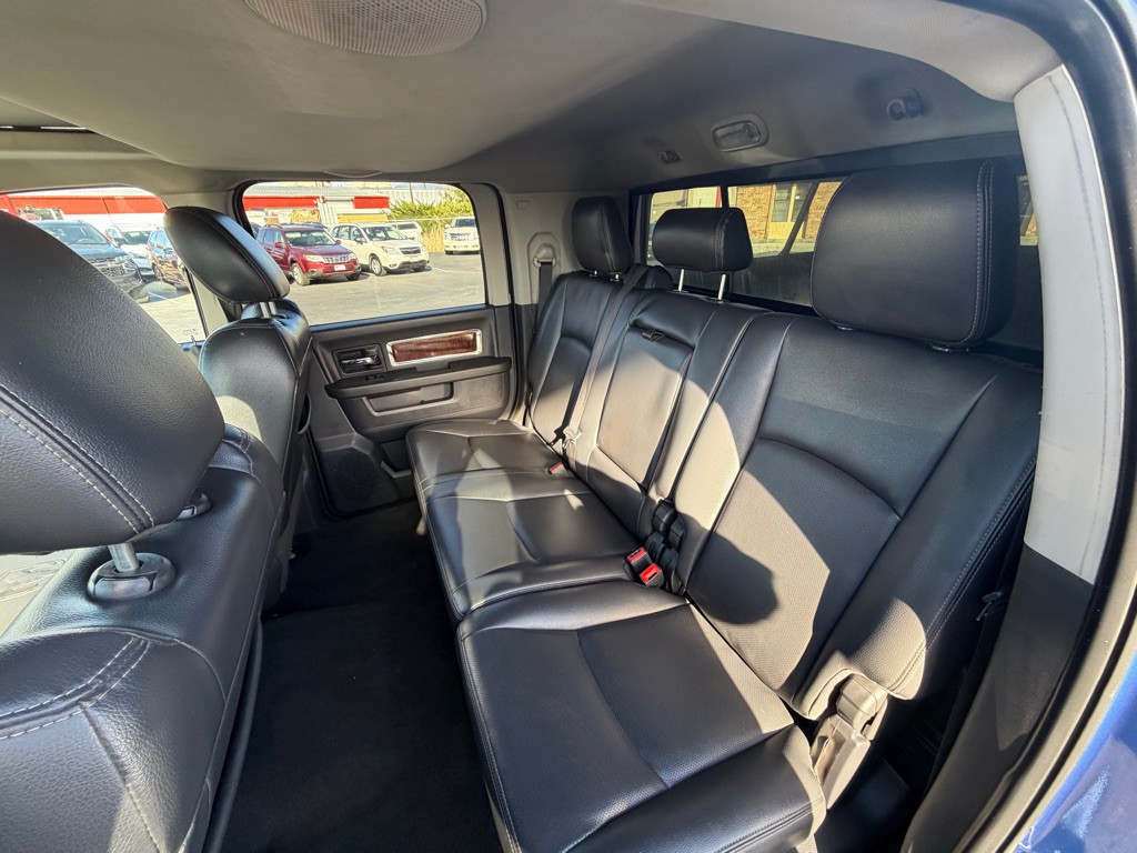 2010 Dodge Ram 3500 Image 9