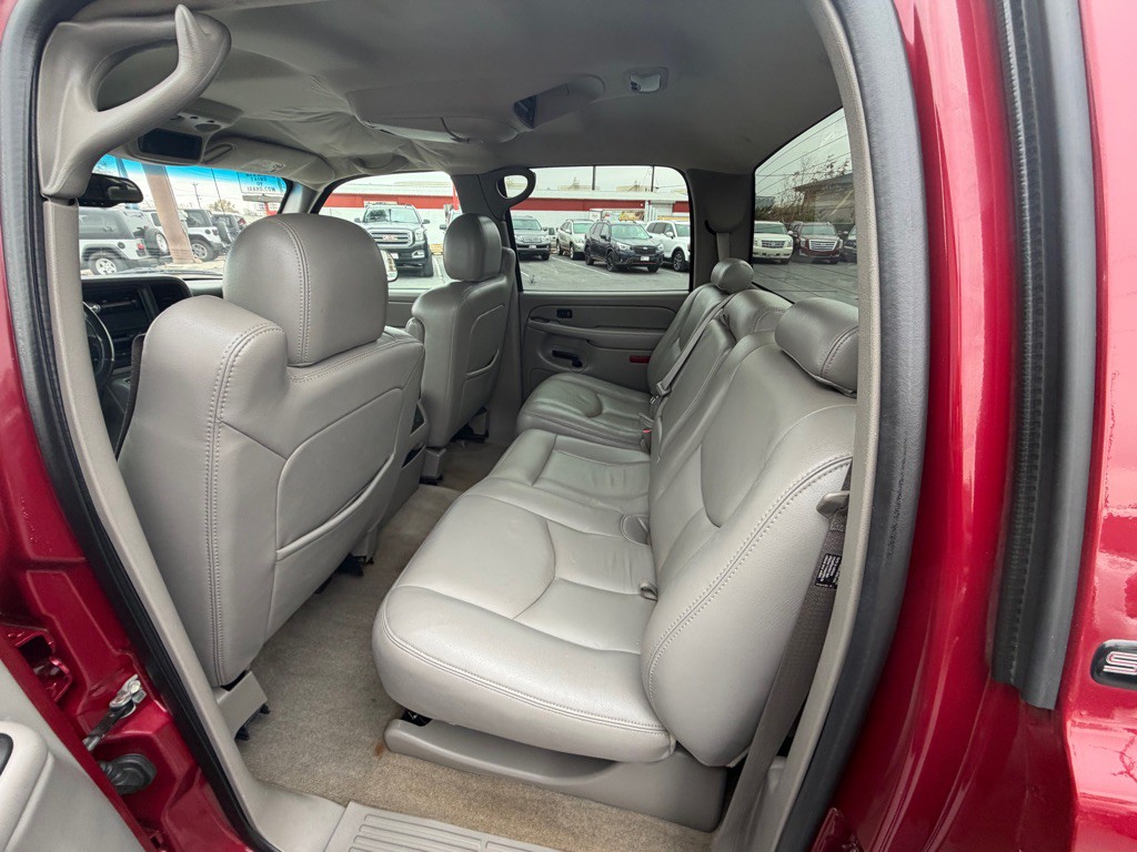 2004 GMC Sierra Image 9