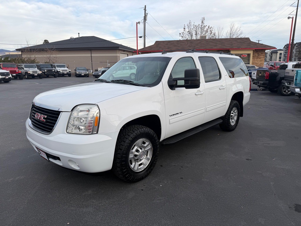 2013 GMC Yukon Image 2