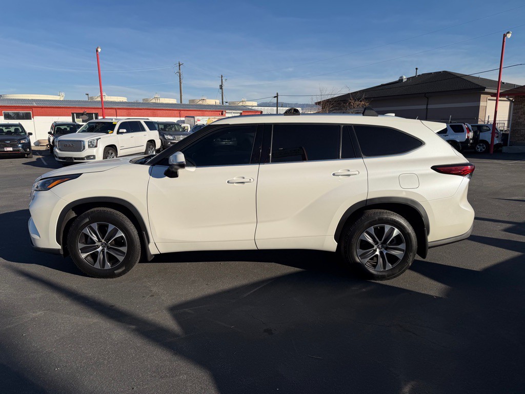2020 Toyota Highlander Image 3