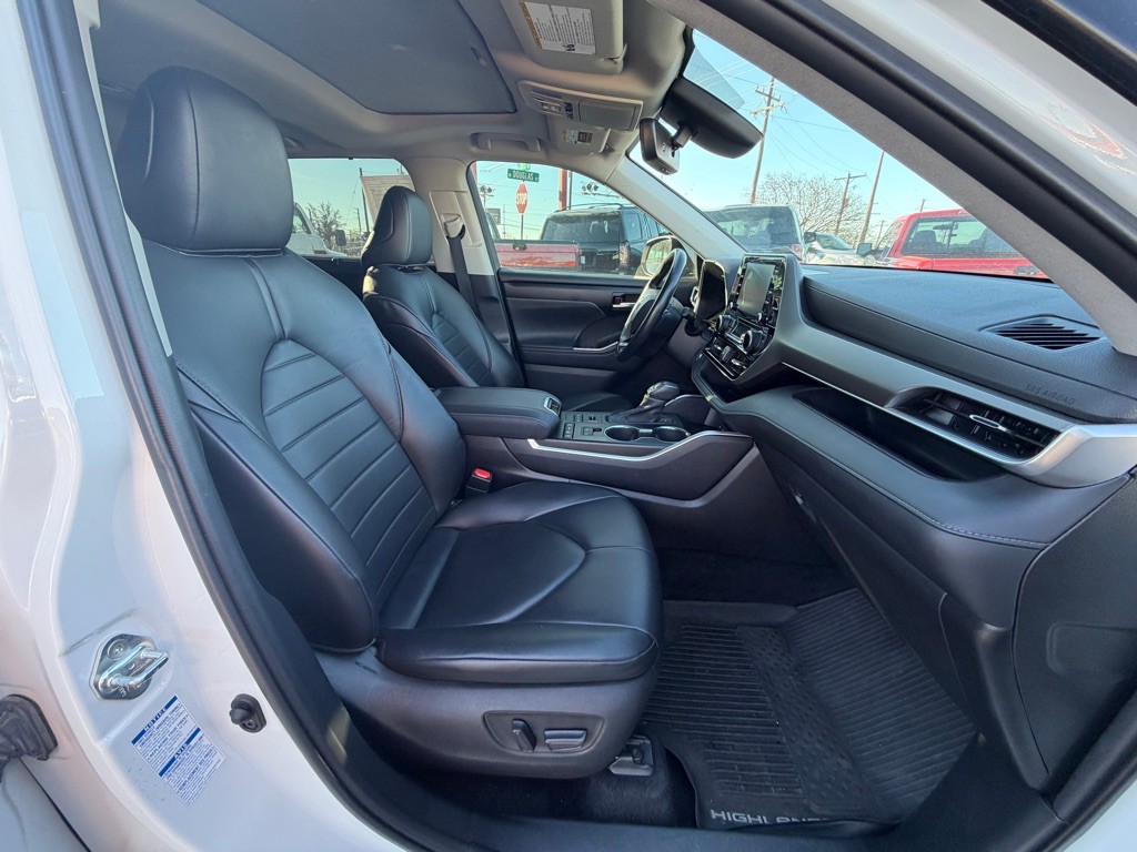 2020 Toyota Highlander Image 8