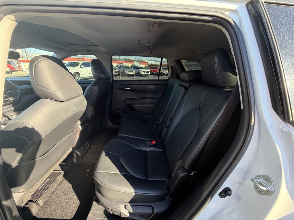 2020 Toyota Highlander Image 9