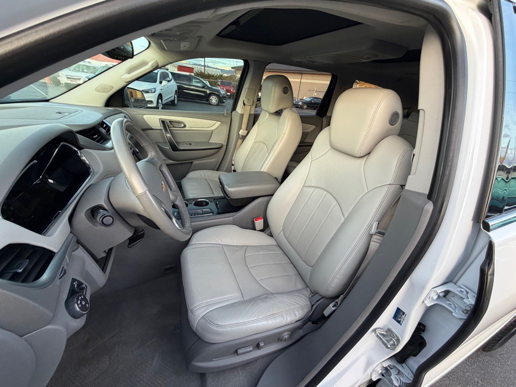 2017 Chevrolet Traverse Image 7