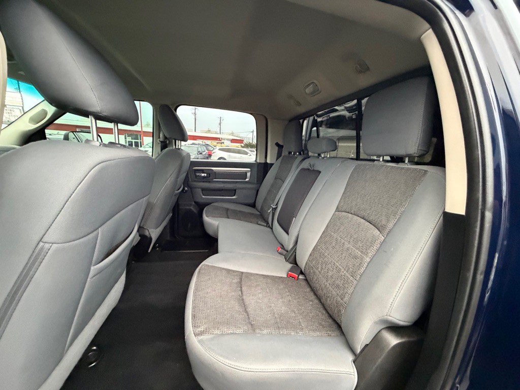 2013 RAM 2500 Image 9