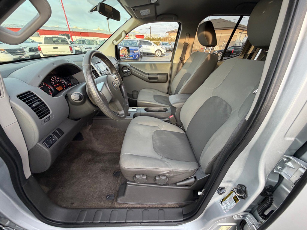 2013 Nissan Xterra Image 10