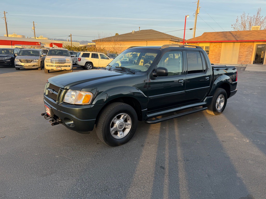 2004 Ford Explorer Image 2