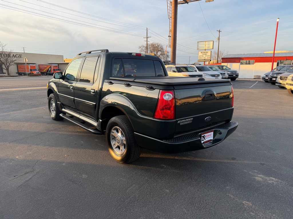 2004 Ford Explorer Image 4
