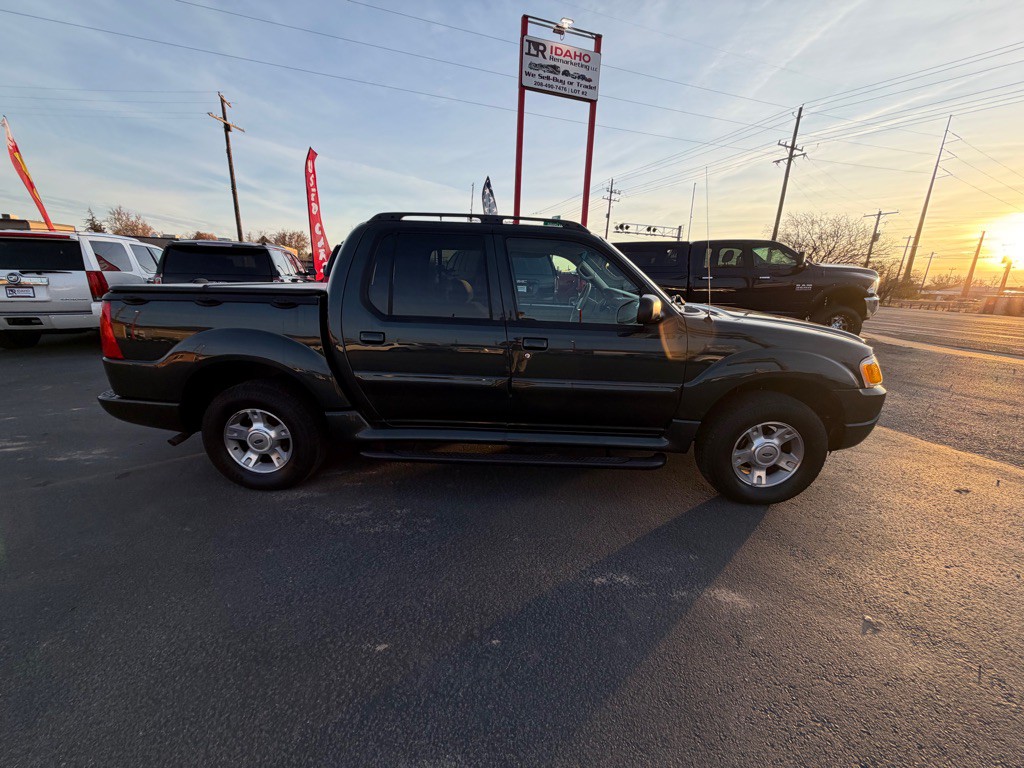 2004 Ford Explorer Image 6